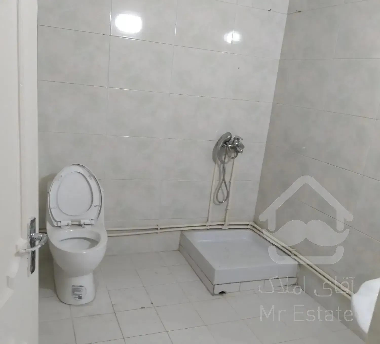 جردن ولیعصر ۳۰۰ متر ۵ خواب