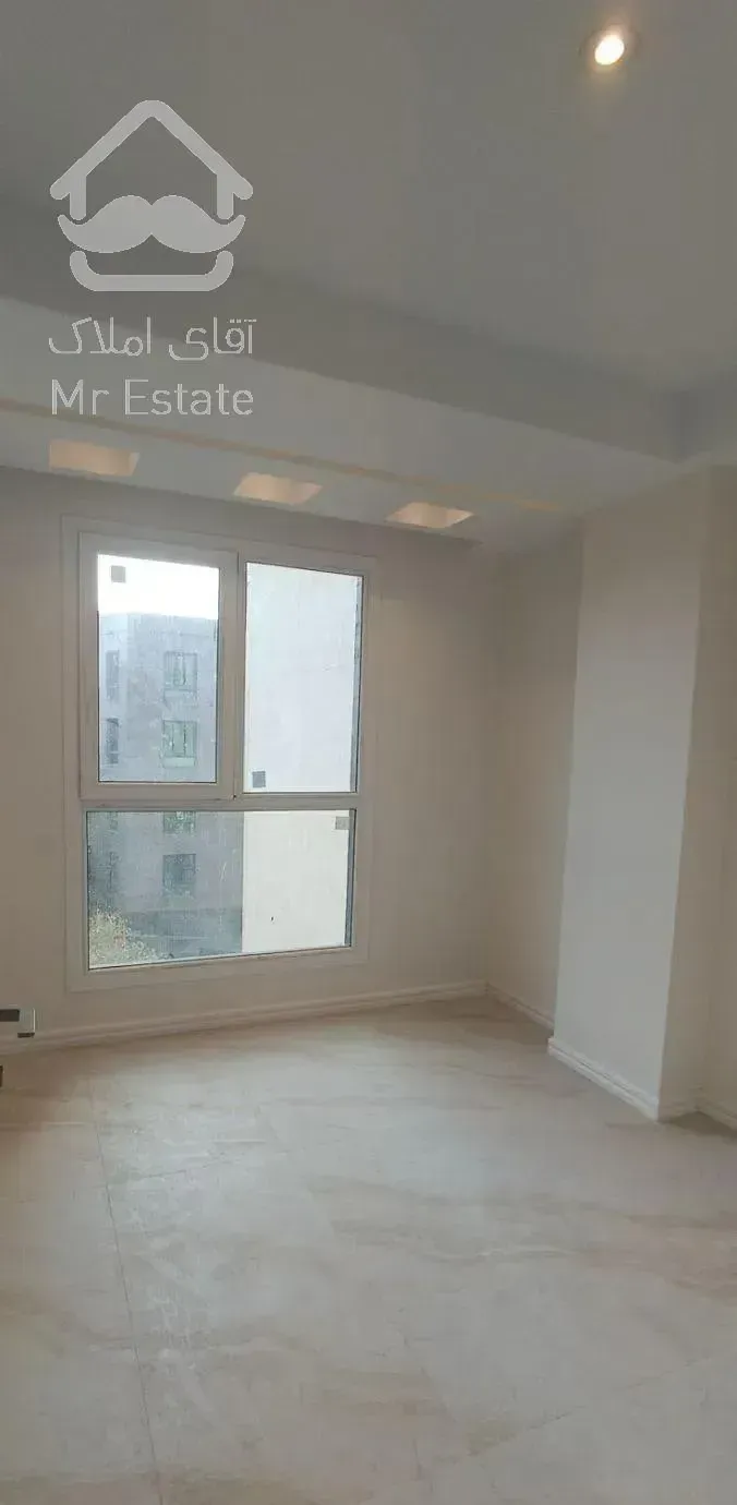 میرداماد جنوب ۷۵ متری ۲خواب نوساز نورگیر