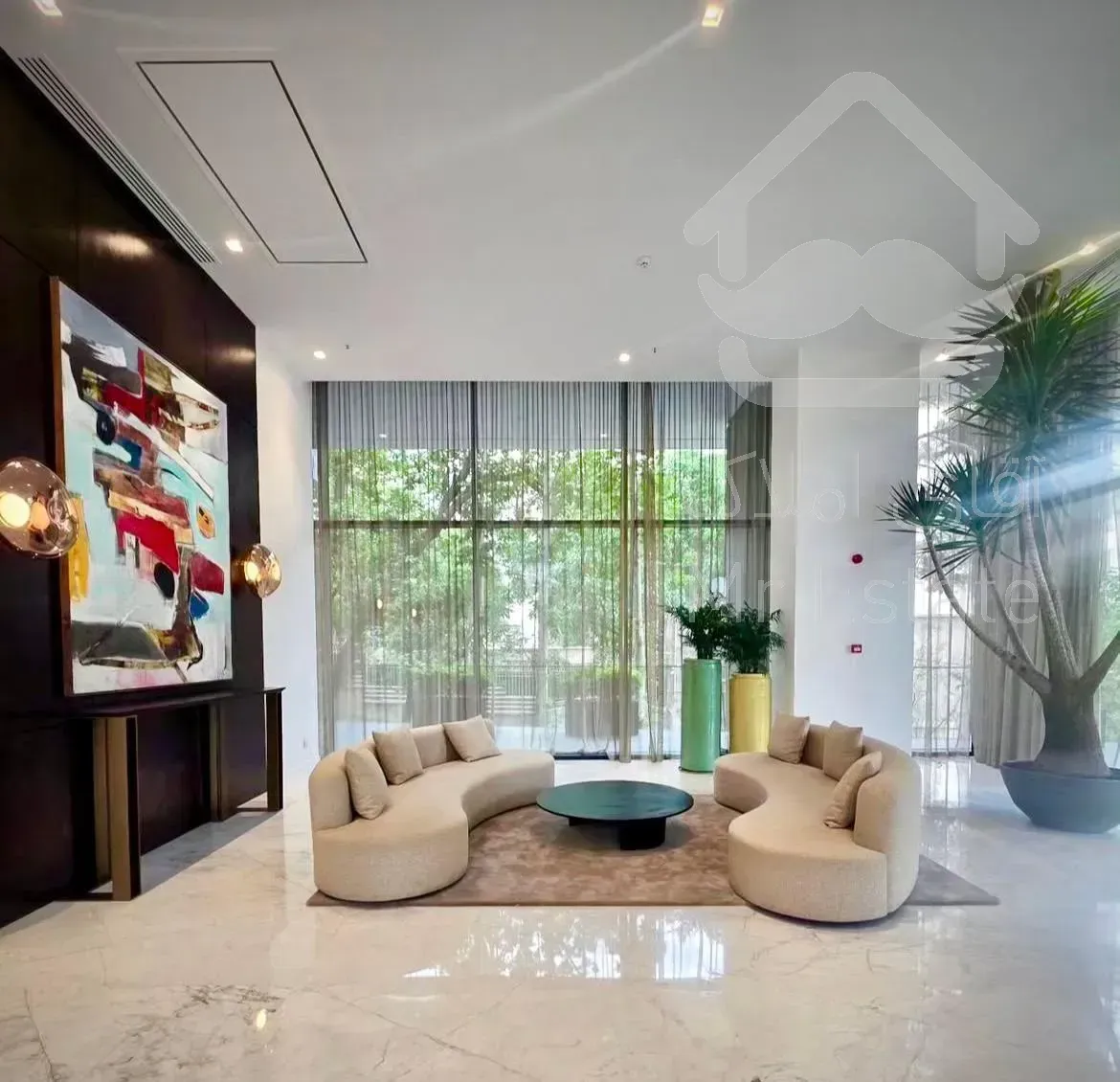 فروش آپارتمان ۲۲۲ متری ۳ خوابه در نیاوران