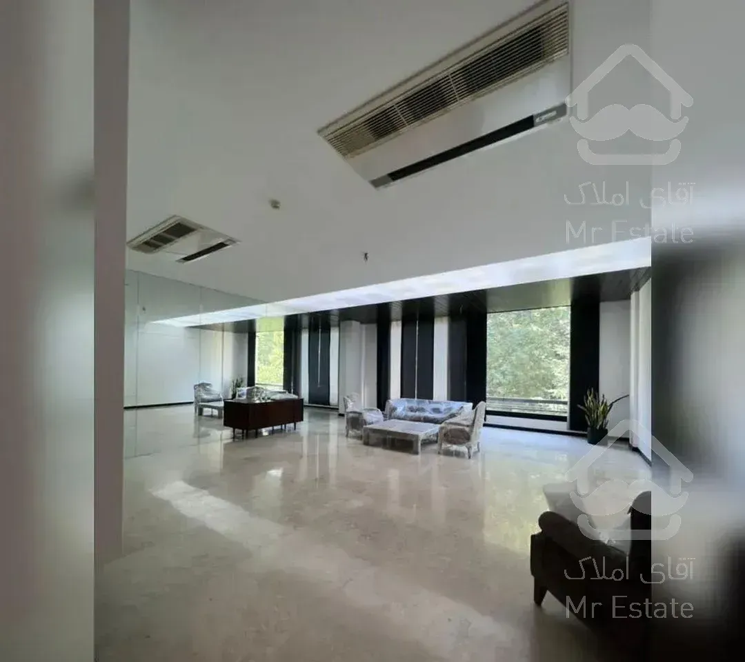 فروش ویلای مدرن 1100 متری فول امکانات / لواسان