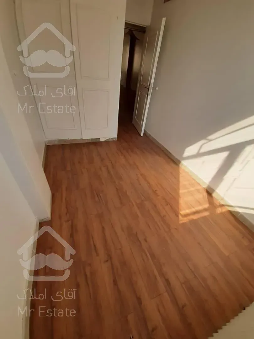 ۷۰متر دوخواب با پارکینگ در پونک