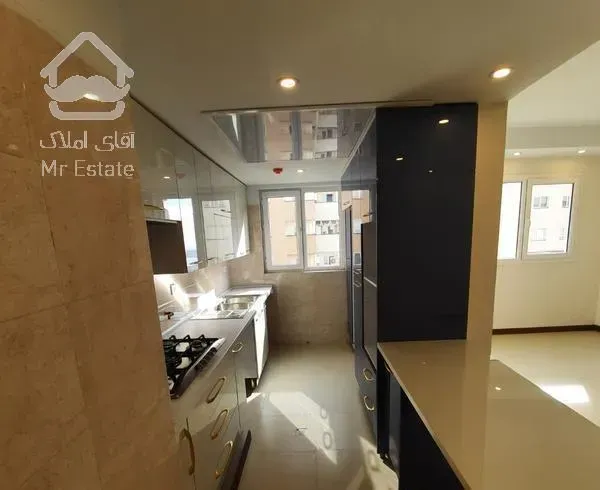 واحد ۹۱ متری طبقه ۱۳ دریاچه چیتگر