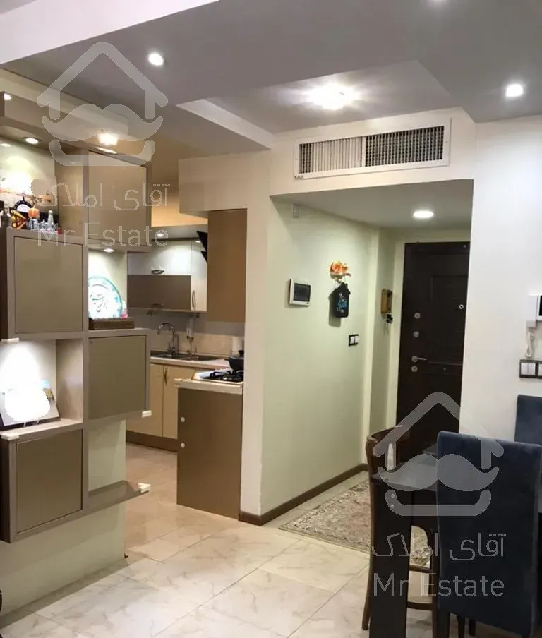 111 متر همت یاس