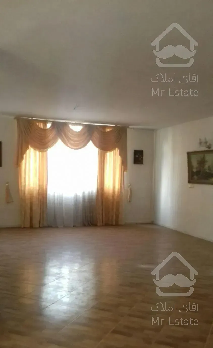 آپارتمان 180 متر 4 خواب