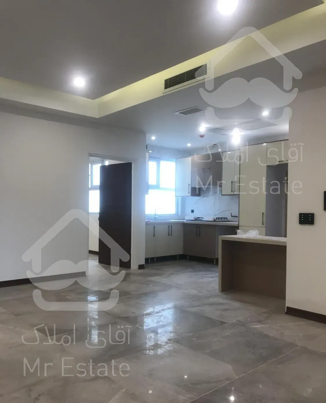 سعادت آباد 140 متر اداری میدان کاج