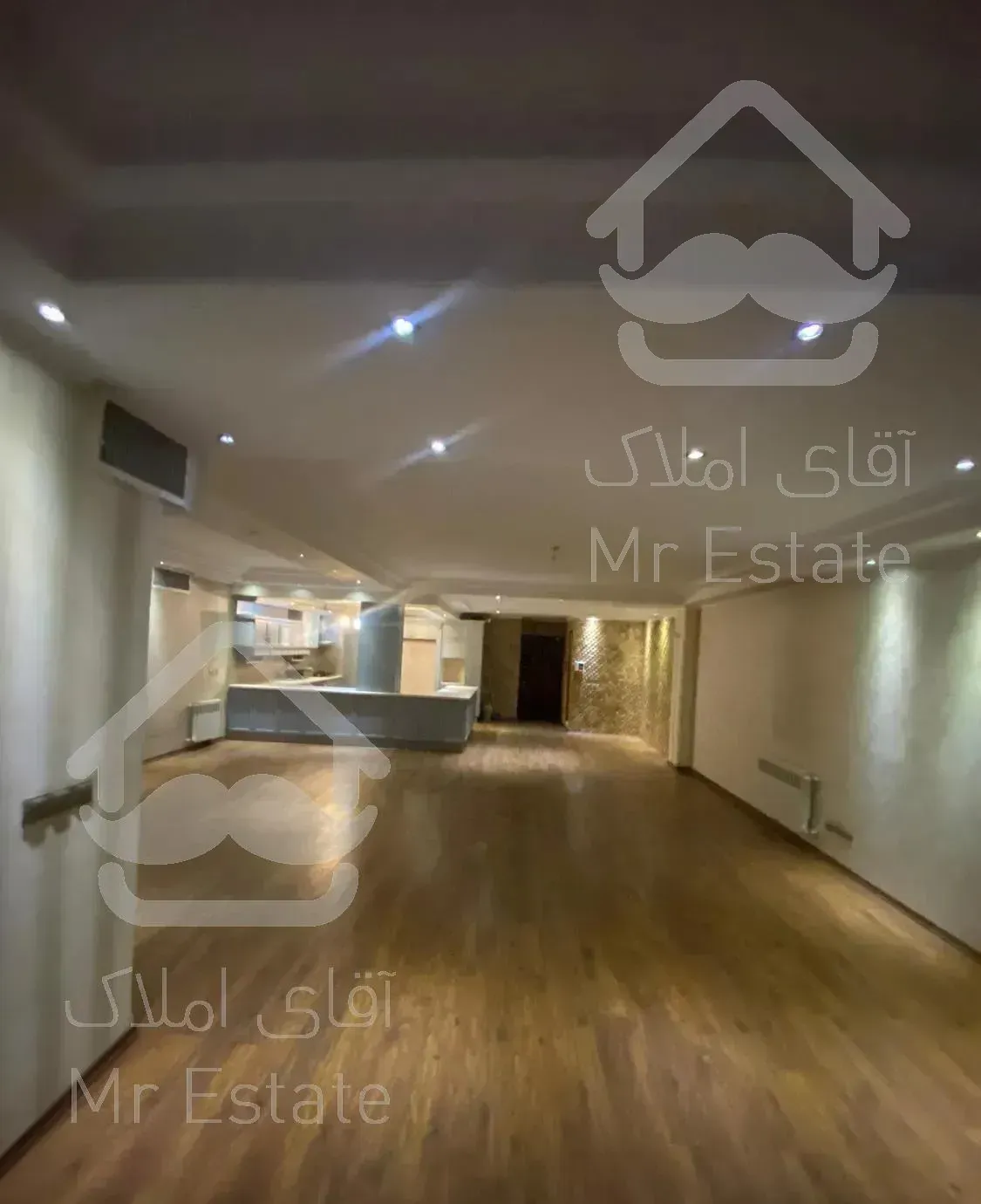 ۲۱۵متر ۳خواب ۲پارکینگ اباذر مهران