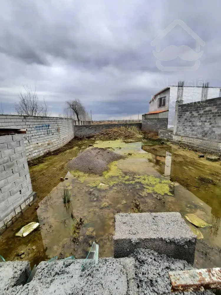 زمین ۳۰۰متری زیرقیمت