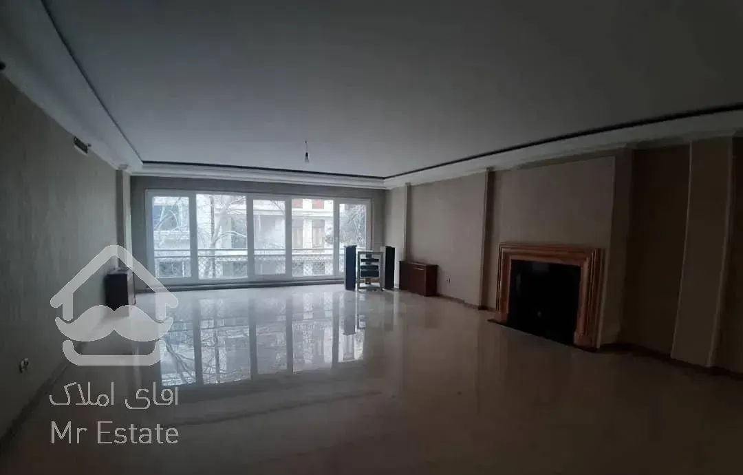 باغ فردوس ۲۰۰ متر