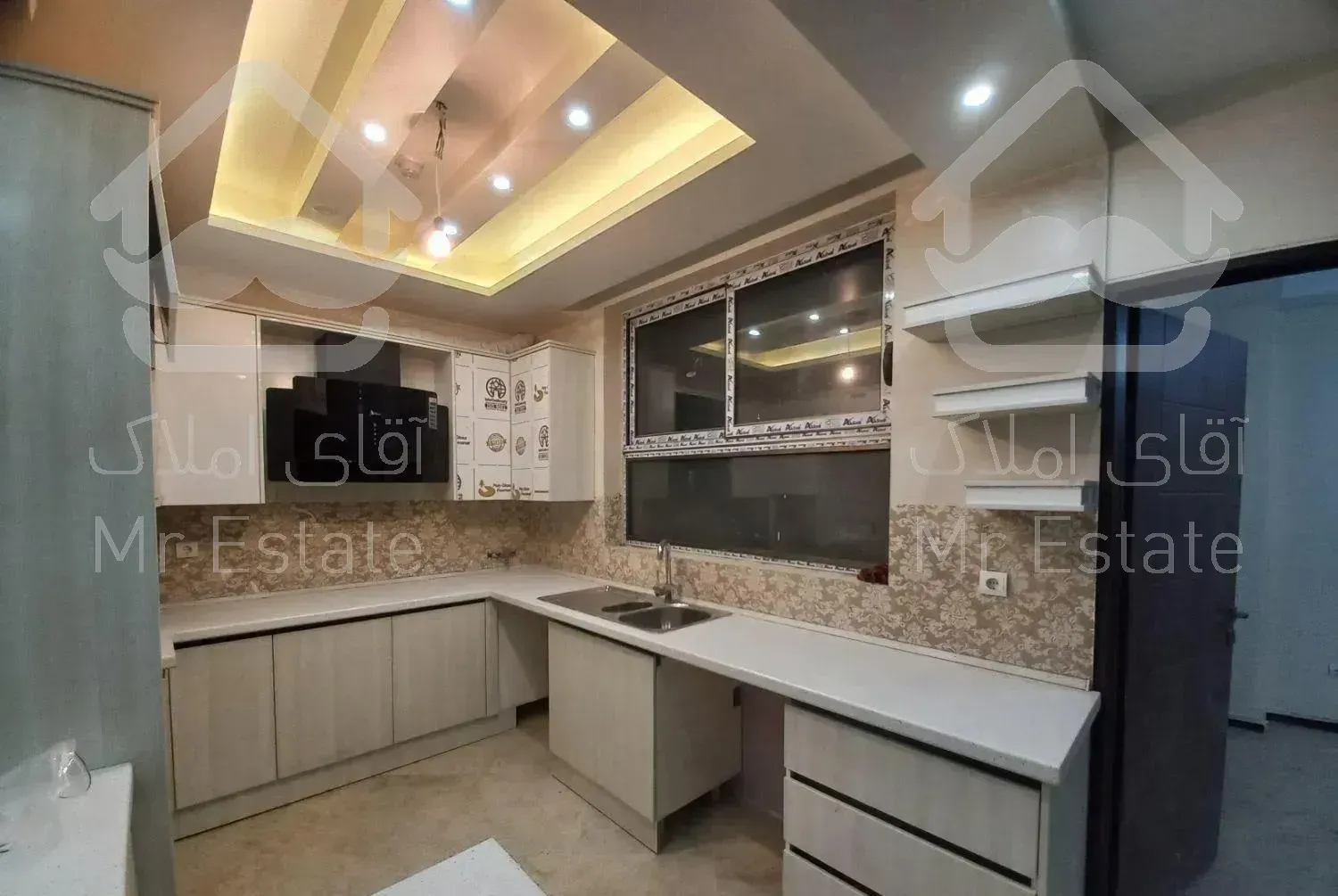 آپارتمان ۷۵ متر ونک