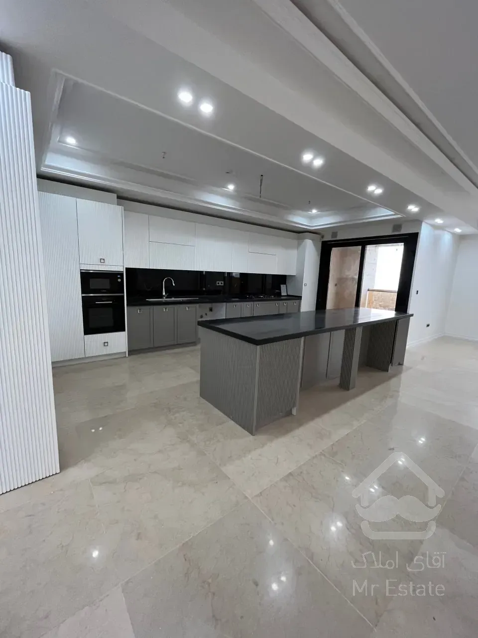 فروش واحد 210 متری رونیکا پالاس قیطریه