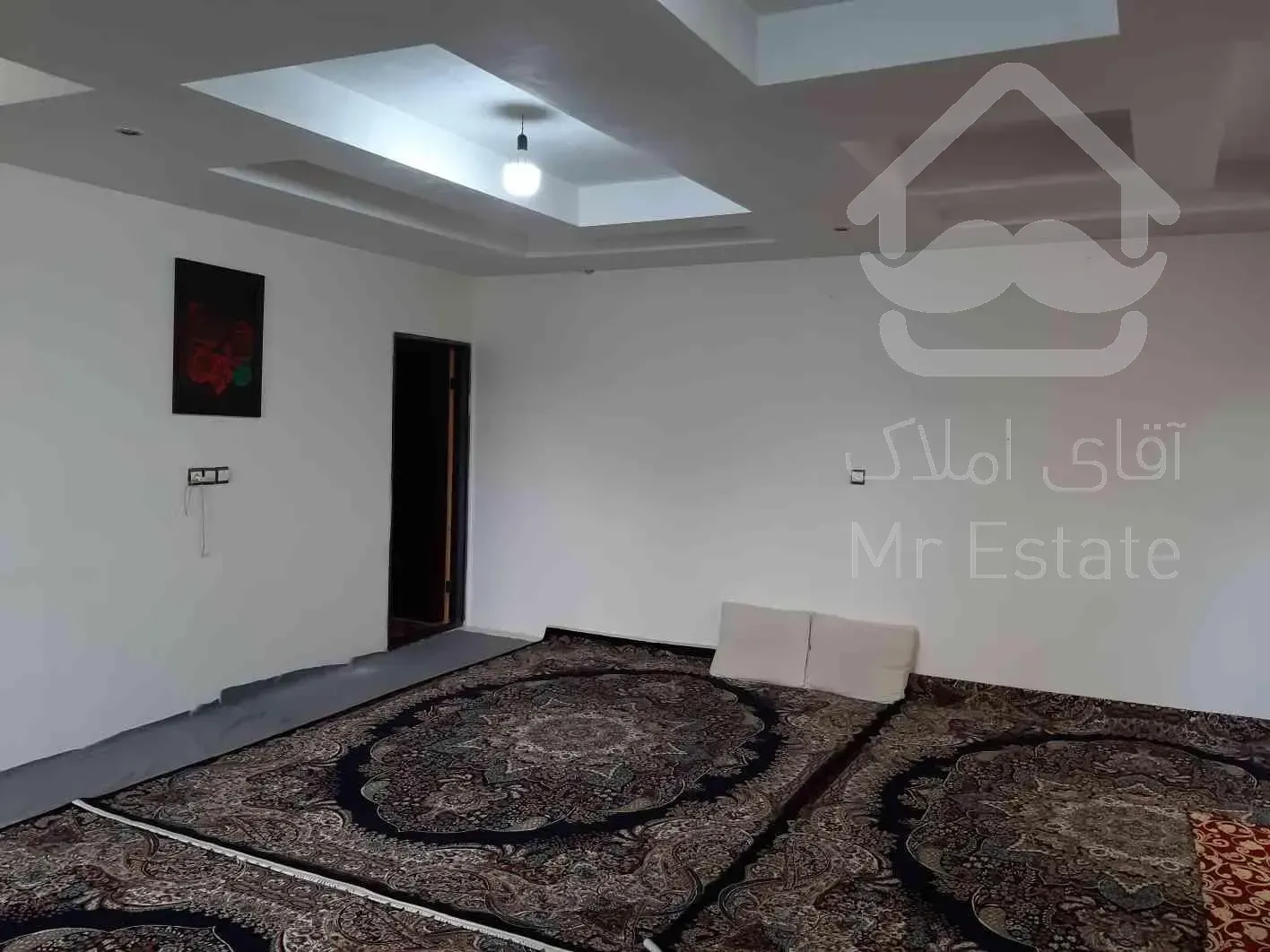 ویلایی ۲طبقه بالای همکف بفروش میرسد