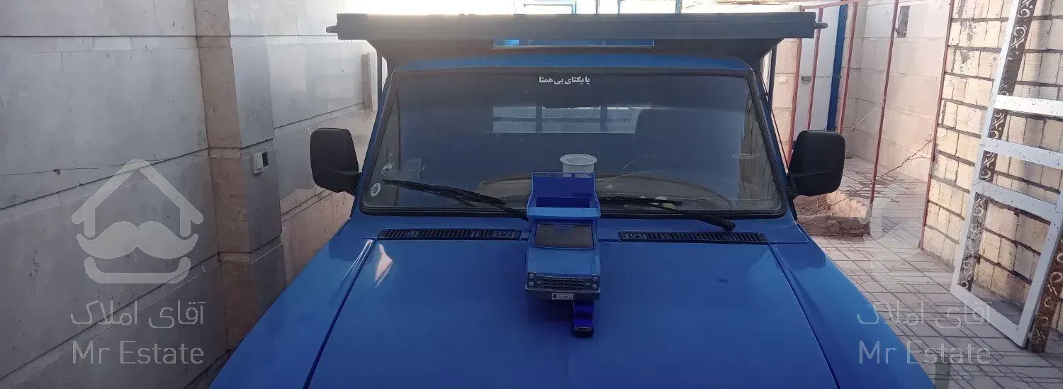 وانت بارنیسان.با کارگرحمل باراثاثیه منزل.شن.نخاله