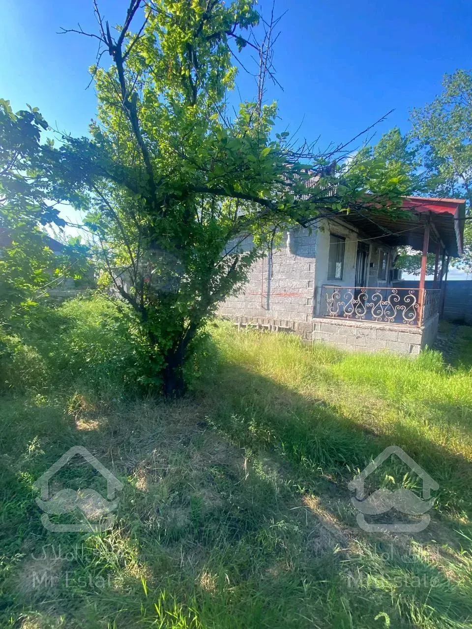 ۳۰۰متر خانه و محوطه دور دیوار در کوچصفهان