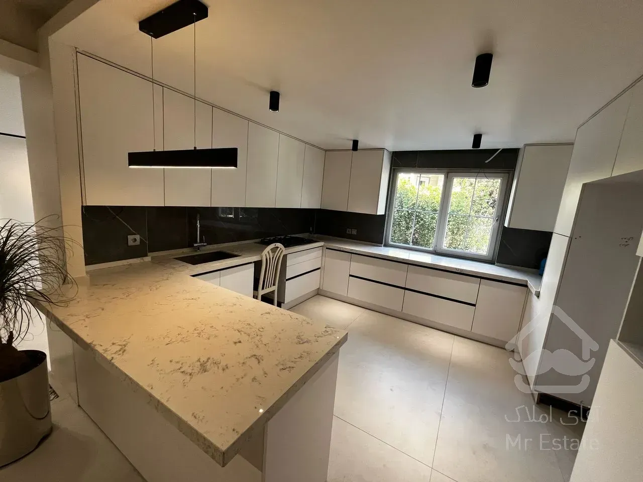 اجاره واحد 155 متر پاسداران