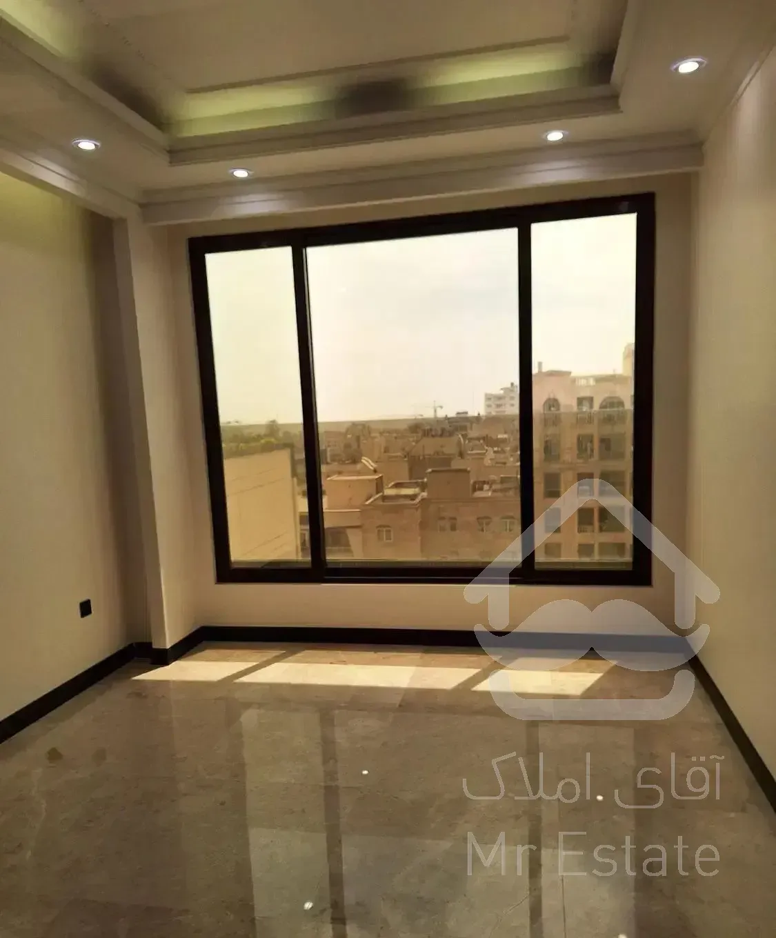 ۱۳۰ متری/ ۳ خواب / سعادت آباد