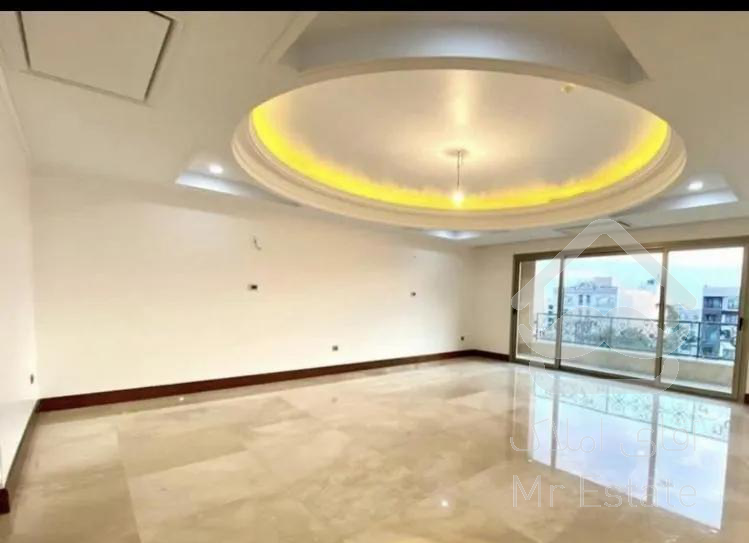 ۱۲۶ متر * ۳ خواب * کلید نخورده * سرمایه گذاری