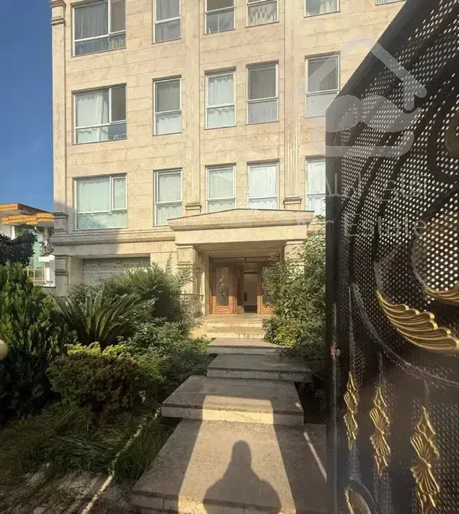 ۱۳۵متر ۳ خواب/خوش نقشه منطقه برند مدرس/امام رضا