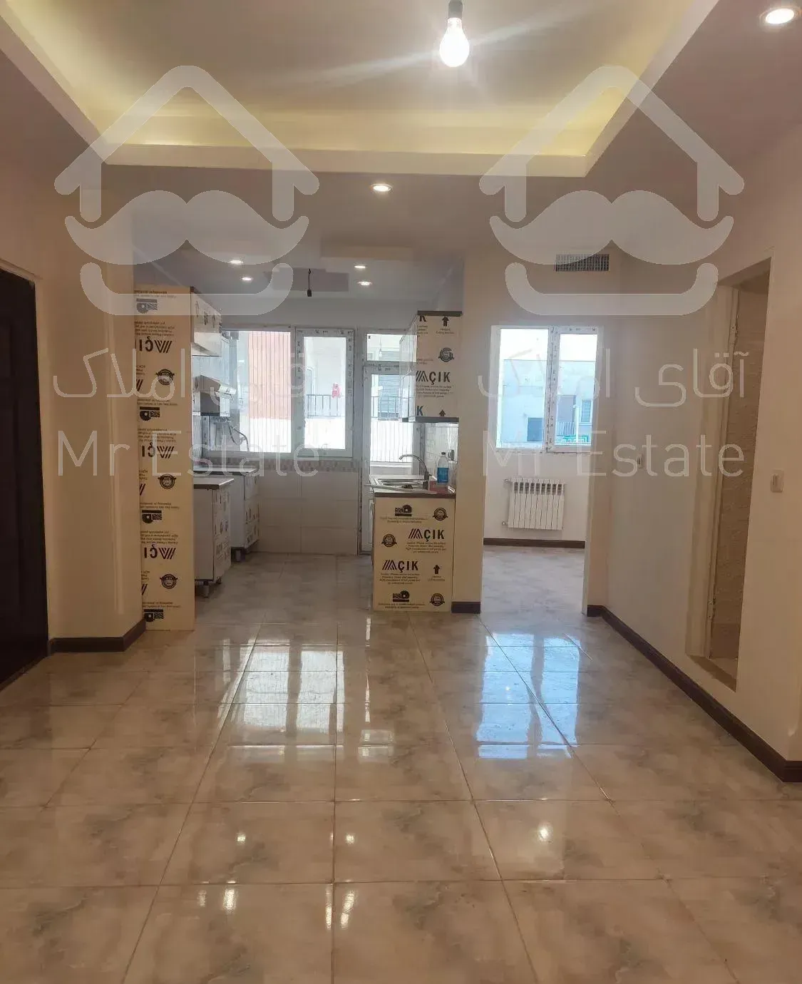 ۵۷ متر با آسانسور و بالکن و انباری / ط۵