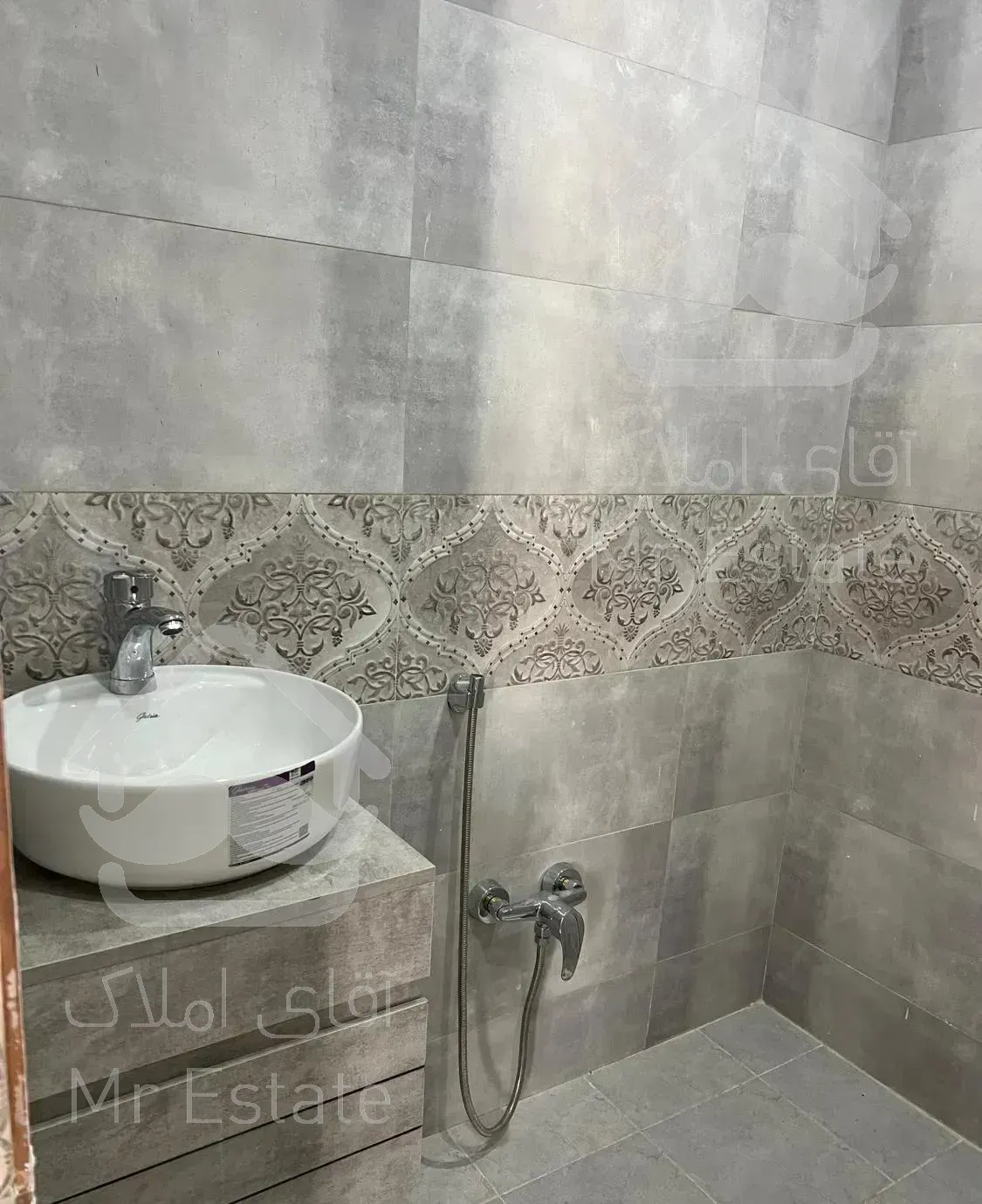 ۶۰ متر فلکه دوم تهرانپارس