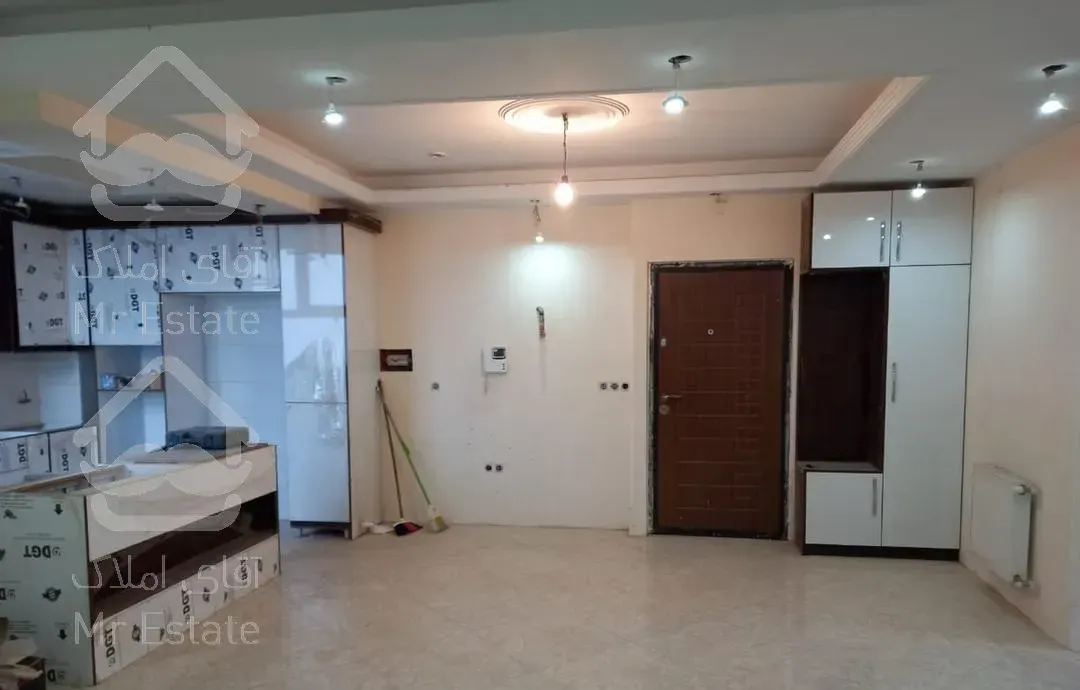 آپارتمان  شیک و کلید نخورده ی