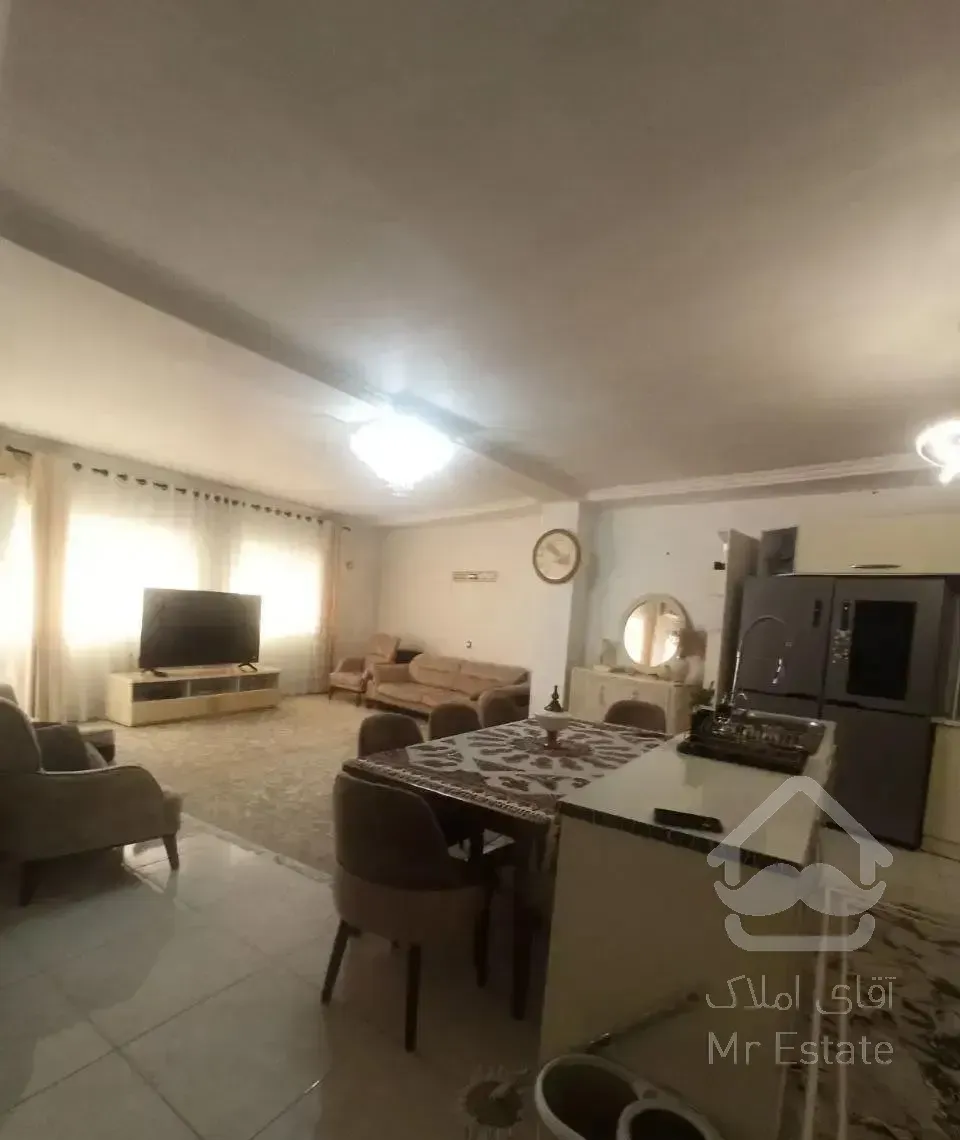 آپارتمان ۱۱۰ متر خ آزادی محمودآباد باسندتکبرگ