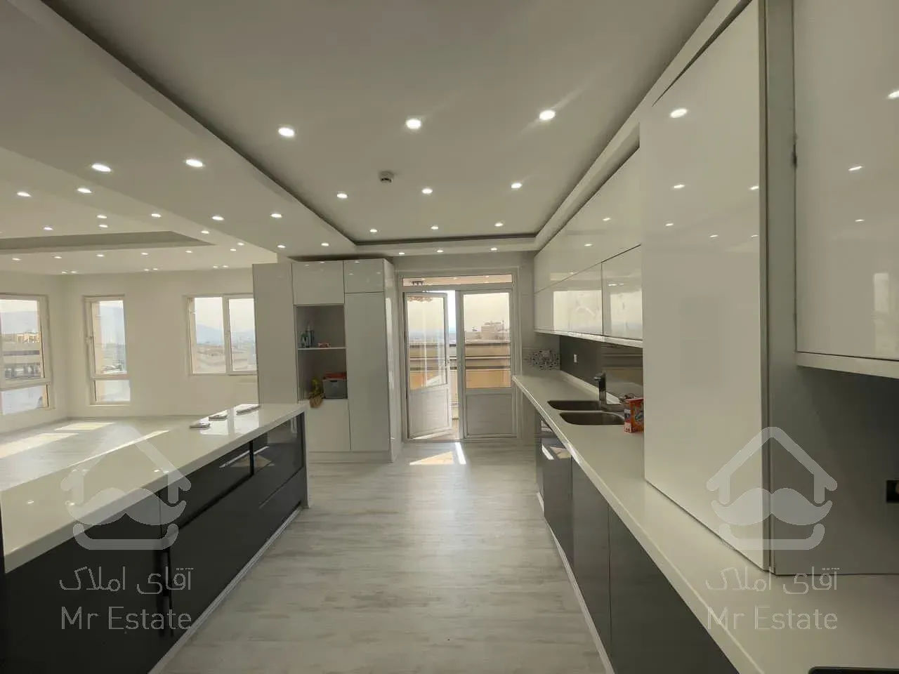 اپارتمان۲۰۰متری سه خواب قصرالدشت