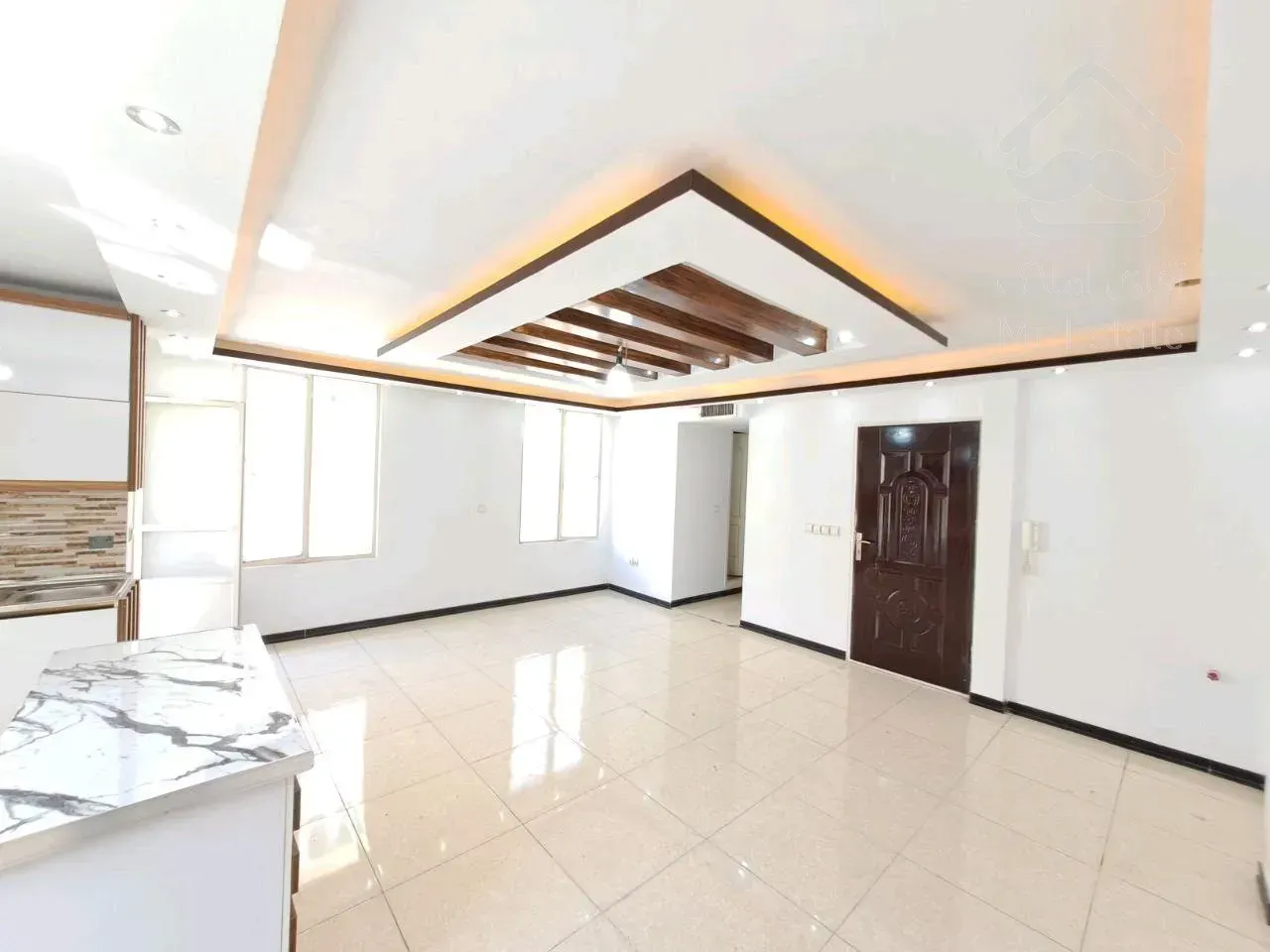 ۵۶متر طبقه۲ سالن پرده خور سند تکبرگ