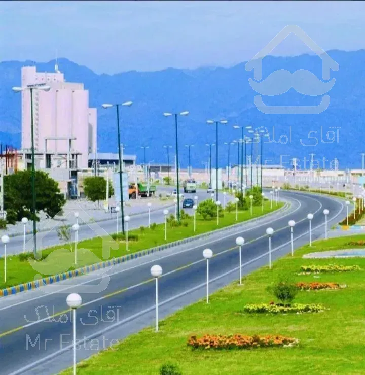 خانه ویلایی ۱۴۰ متری روبه روی دانشگاه آزاد