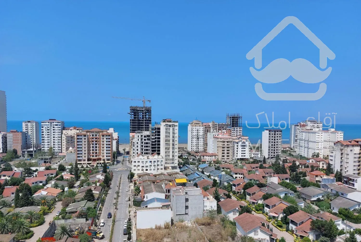 فروش واحد ۱۲۵ متری با دید به دریا  در سرخرود