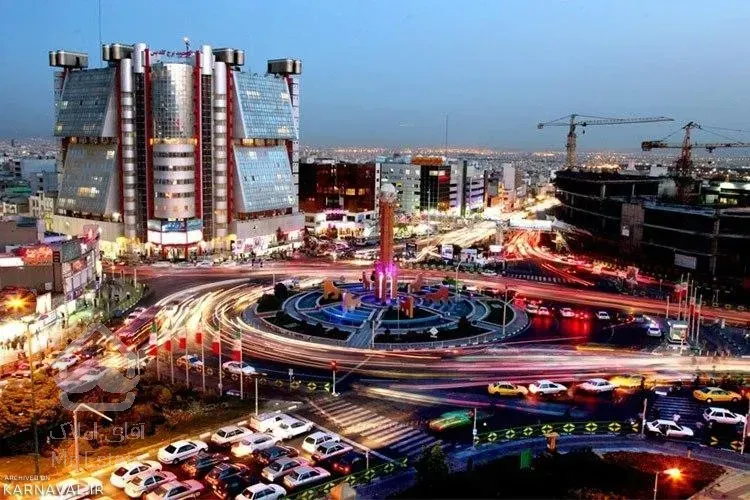 اجاره ملک تجاری ۵۰۰متری با ۴۰متر بر در قلب صادقیه | مناسب برندهای خاص