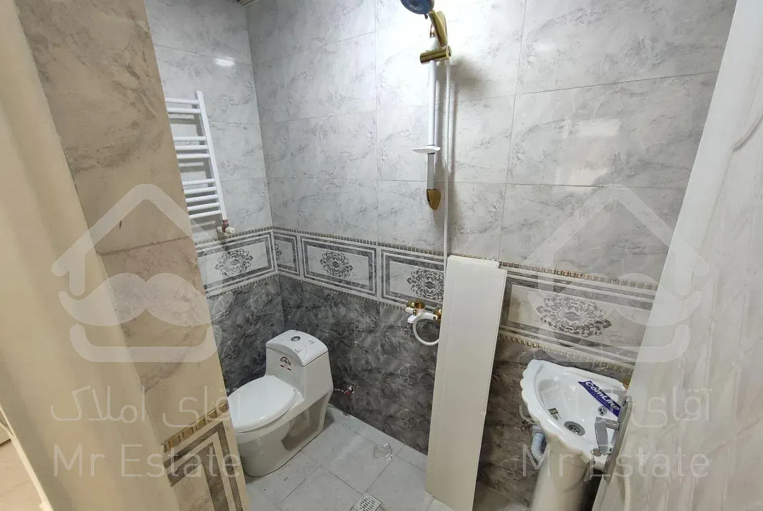 ویلا۲۲۰متری خوش ساخت و شیک سه خوابه ۵دقیقه ساحل