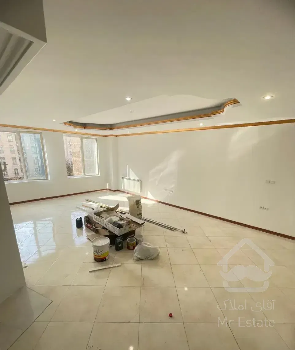 ۱۳۰ متر/۳ خواب/۱۰ سال ساخت