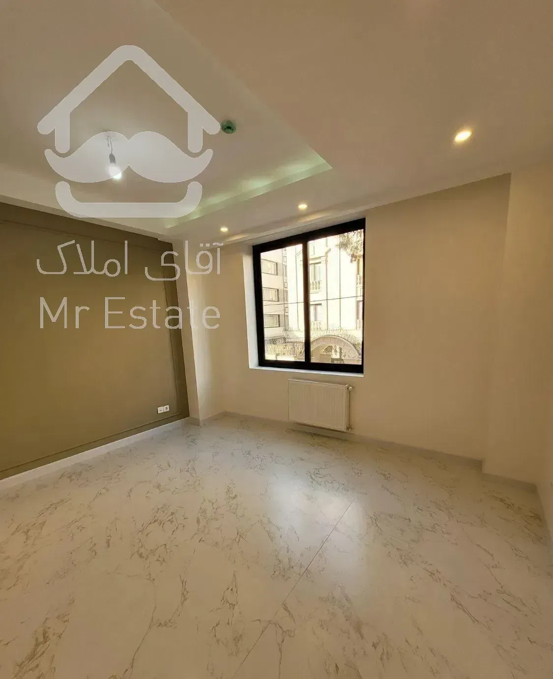 آپادانا / نیلوفر ۹۲ متر دو خوابه نوساز  شیک