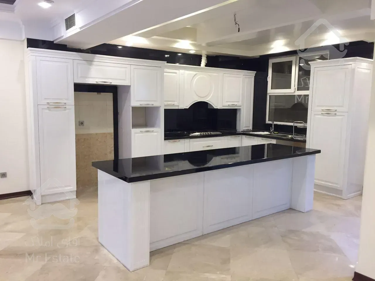 پاسداران 170 متری زیبا و مدرن