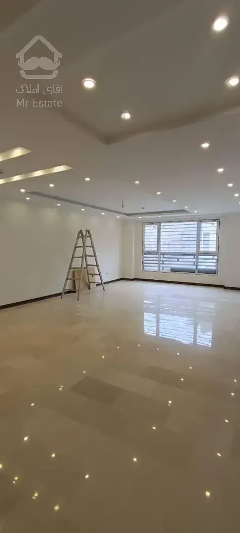 300مترسعادت آباد*موقعیت اداری*۵پارکینگ،لابی شیک