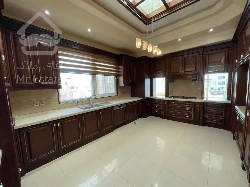 فروش اپارتمان 310 متری زعفرانیه