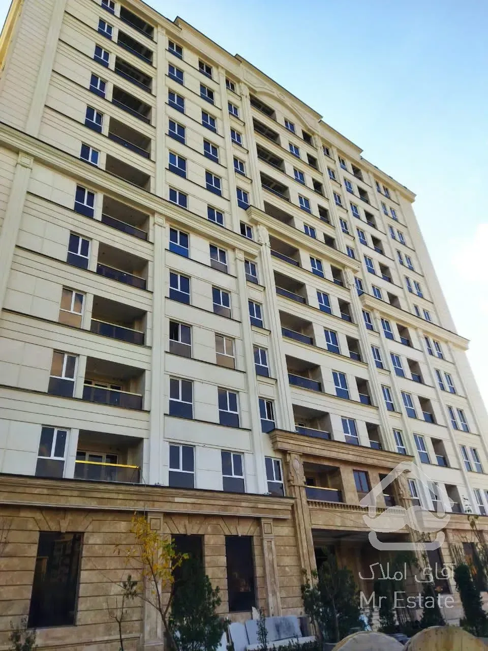 103متر برفراز آسمان ویو شیان، لویزان