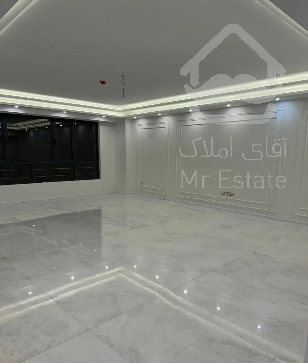 160متر نوساز کلیدنخورده با دو پارکینگ سندی