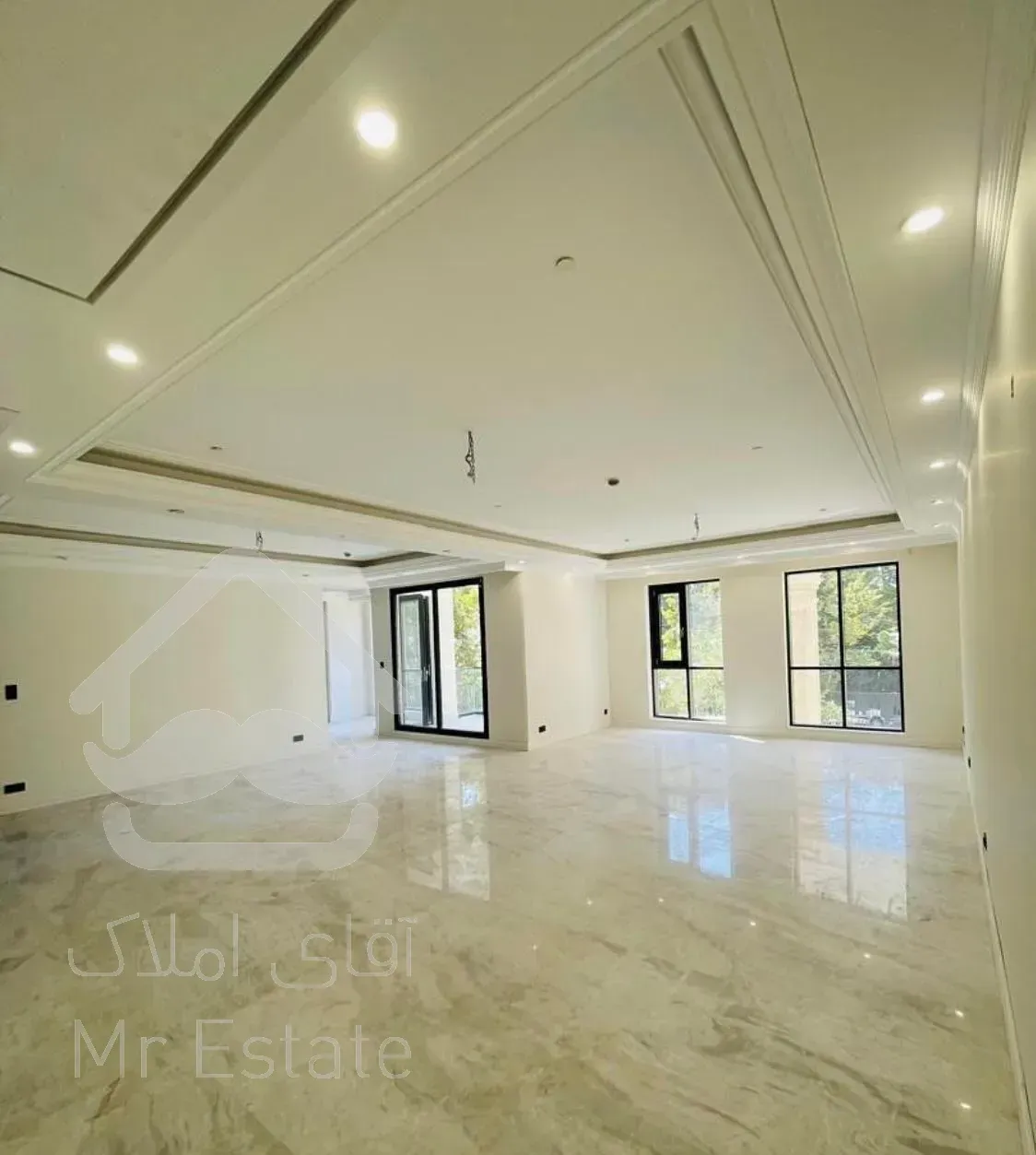 ۲۲۲ متر ۳ خواب مستر/۲ ساله کلید نخورده/در قلب سنبل