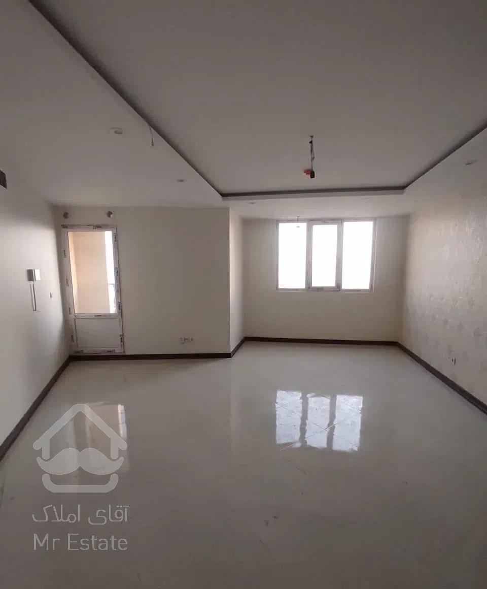 ۶۰ متر سالن/ پرده خور /برج برلیان