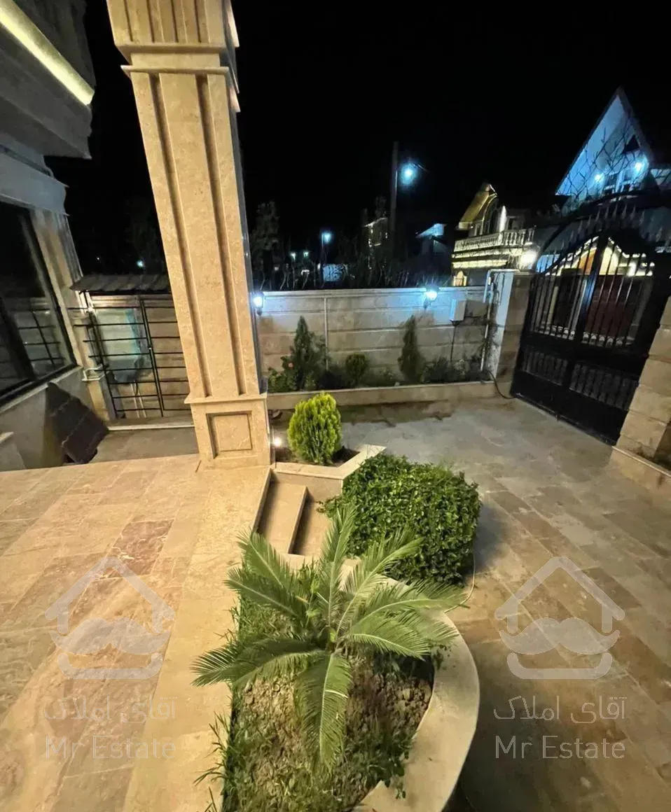 دو خواب مستر استخردار (دوبلکس مدرن)