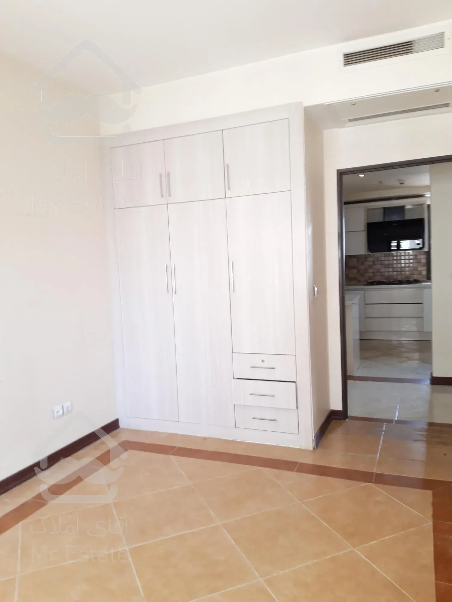 آپارتمان برج لوکس پاریز