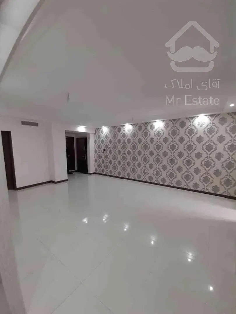 آپارتمان ٨١ متری ، شهران