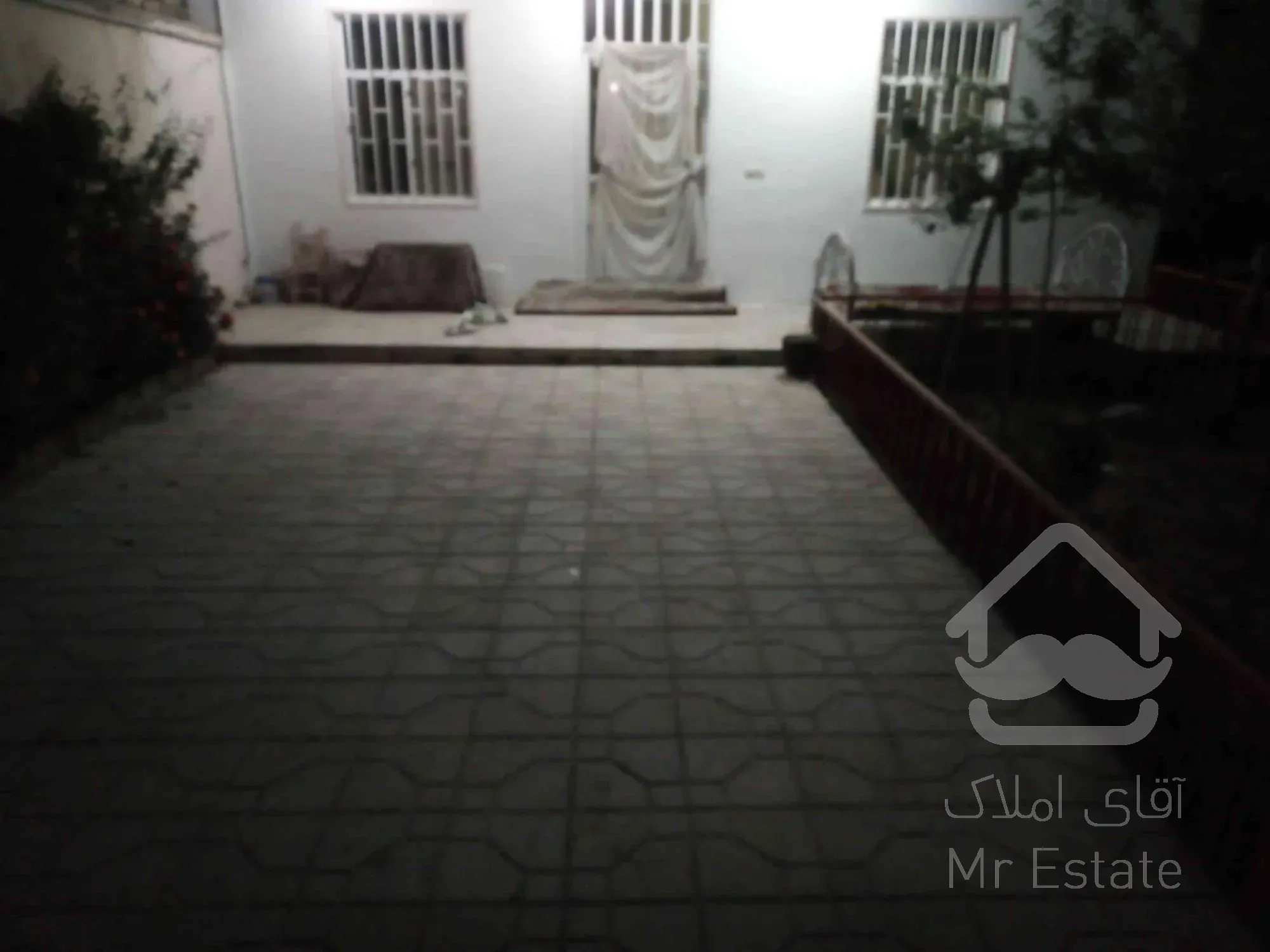 ویلا باغ 200متری متری، 1خوابه 