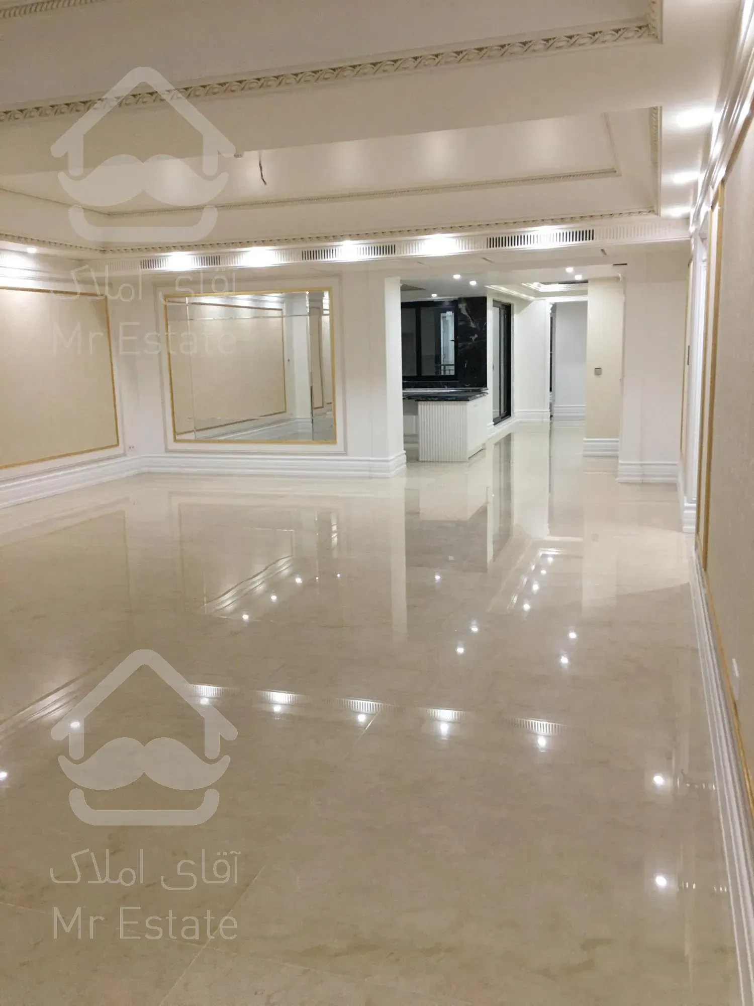 خرید آپارتمان ۲۸۰ متری فرمانیه