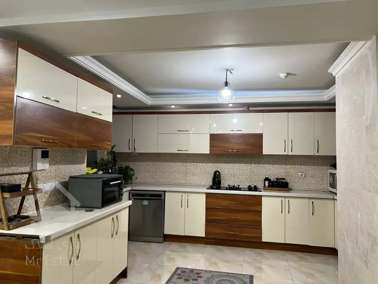 رهن 200 متری دیباجی جنوبی