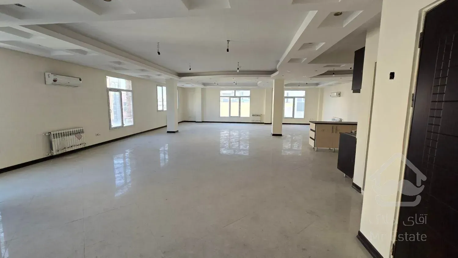 140مترشهرک غرب*موقعیت اداری*تابلوخور*سند تک برگ