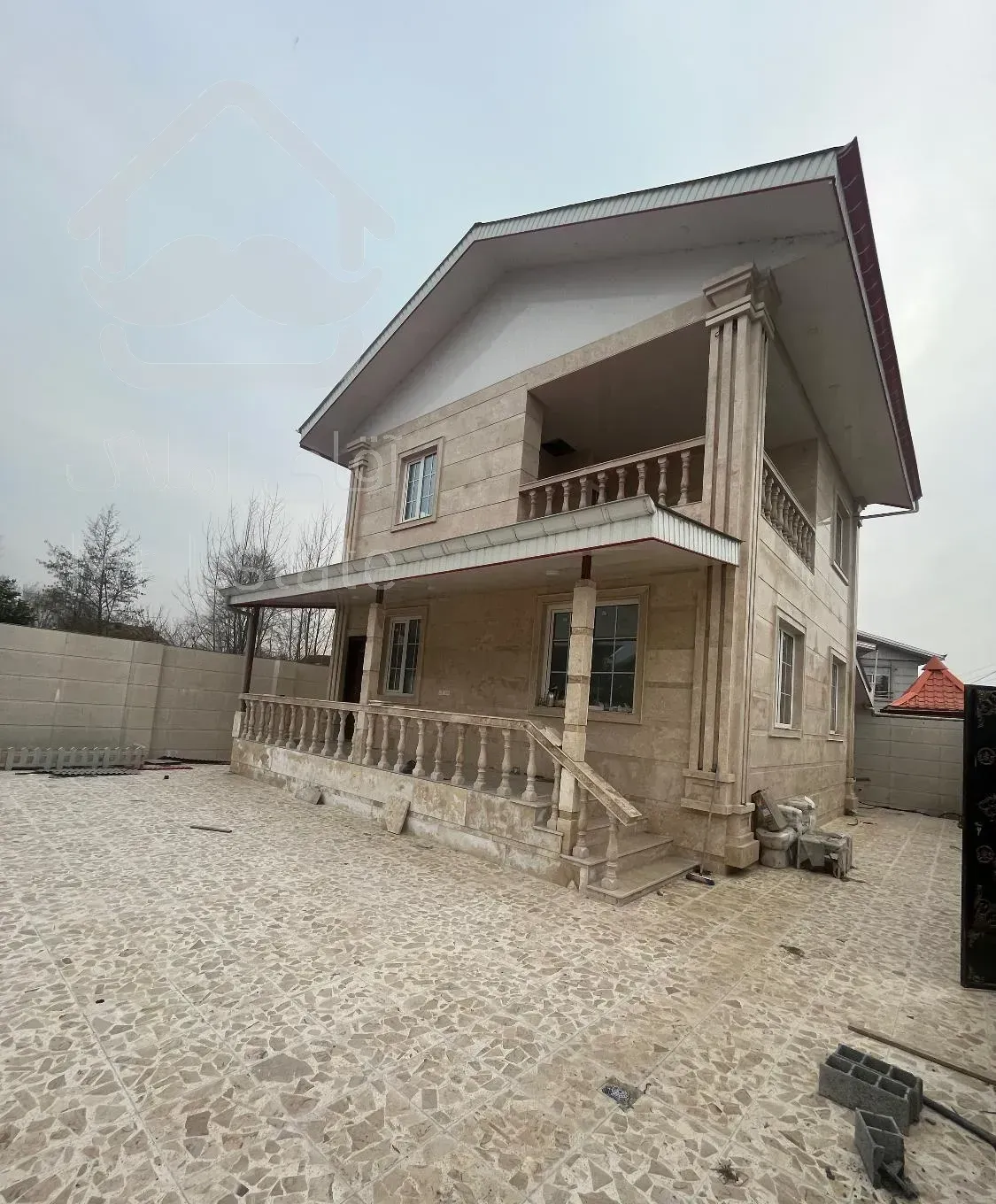 ویلای ۳۰۰ متری کلید نخورده کوهپایه ای لاهیجان