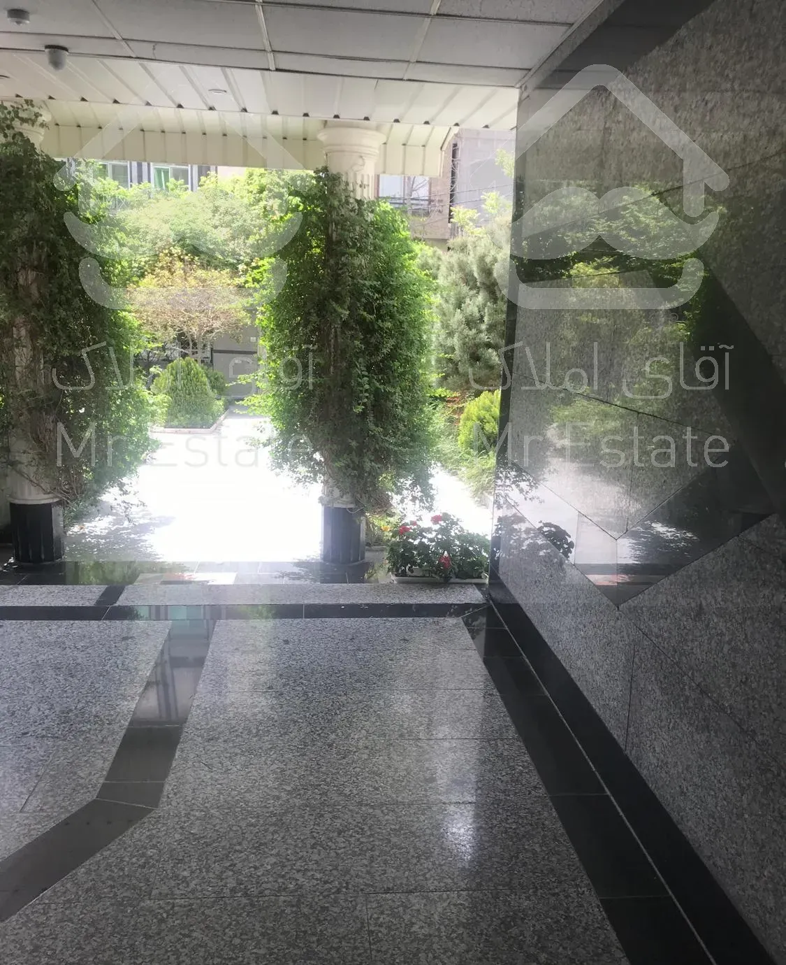 آپارتمان ۱۳۰ متری / دو خواب/ سعادت آباد/ بالای کاج