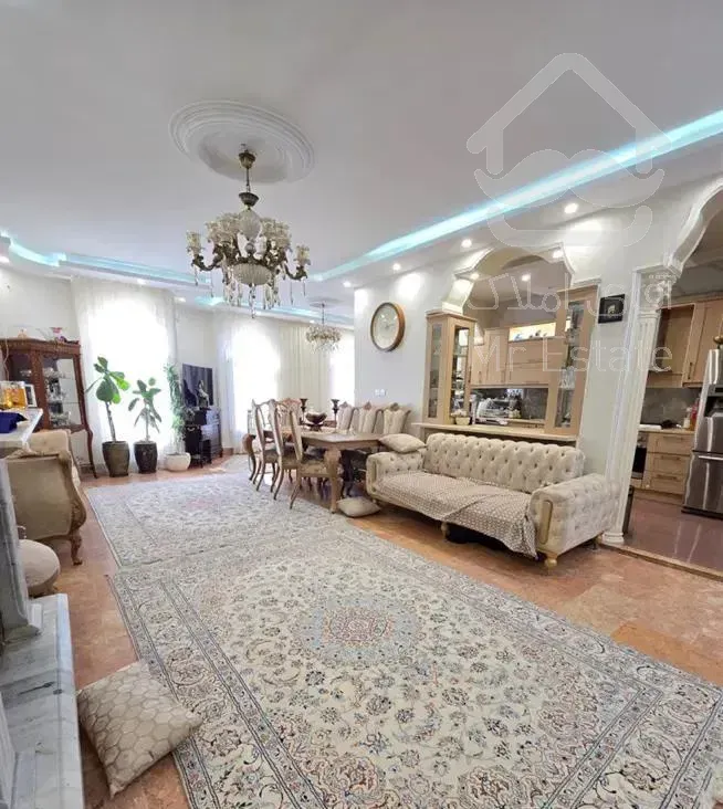 شریعتی قلهک ۲۴۰ متر ۳ خواب